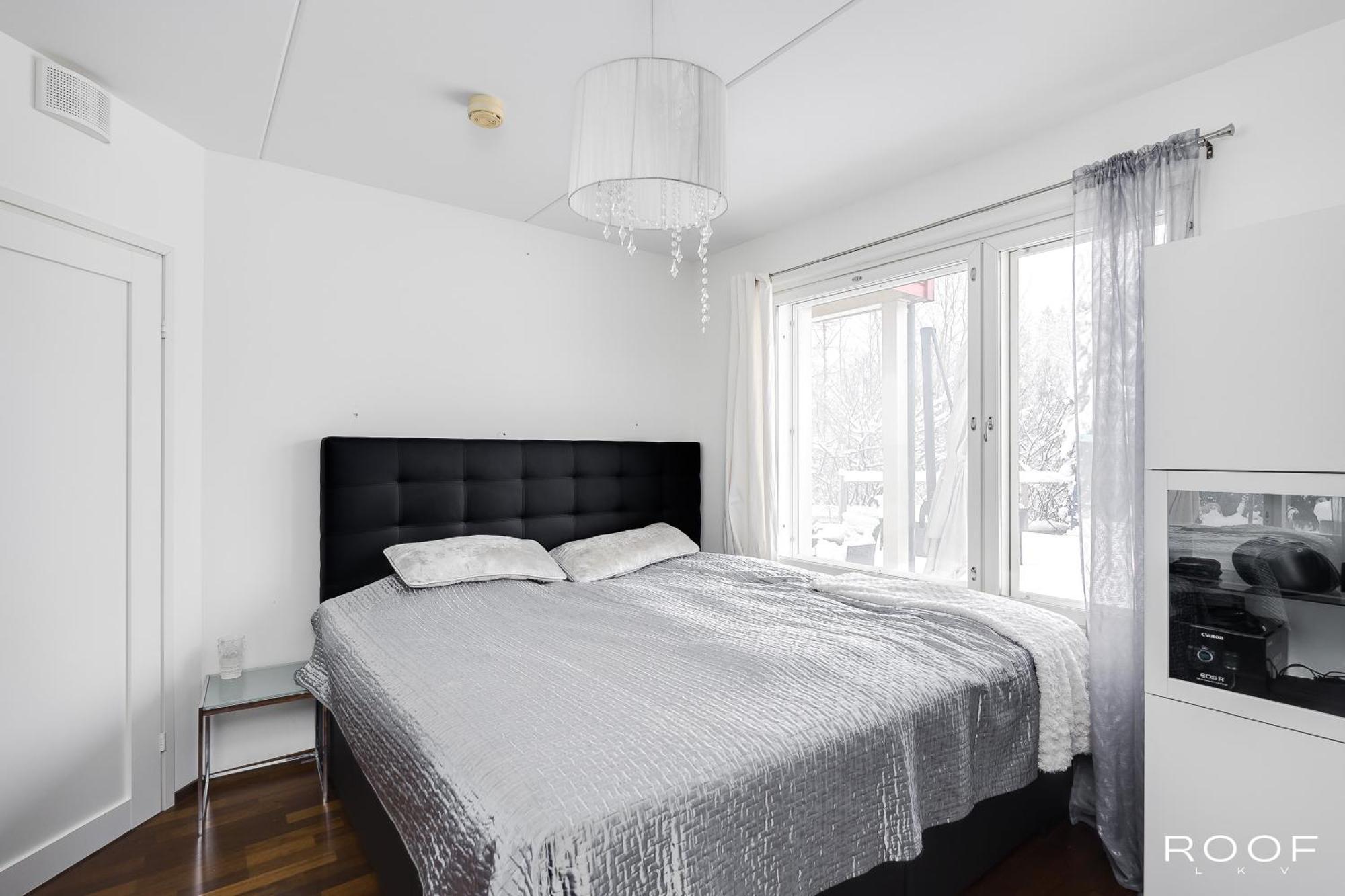 Cozy With Outside Jacuzzi, Sauna And Breakfast Huoneisto