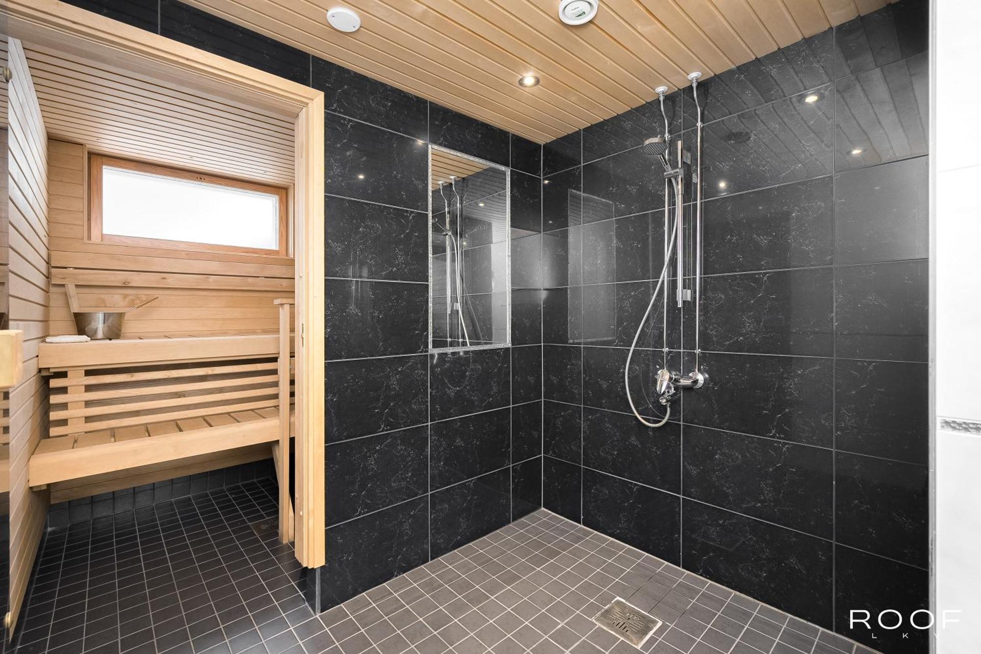 Huoneisto Cozy With Outside Jacuzzi, Sauna And Breakfast Espoo
